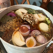 Load image into Gallery viewer, Signature Blend Bone Broth LOCAL PICK UP